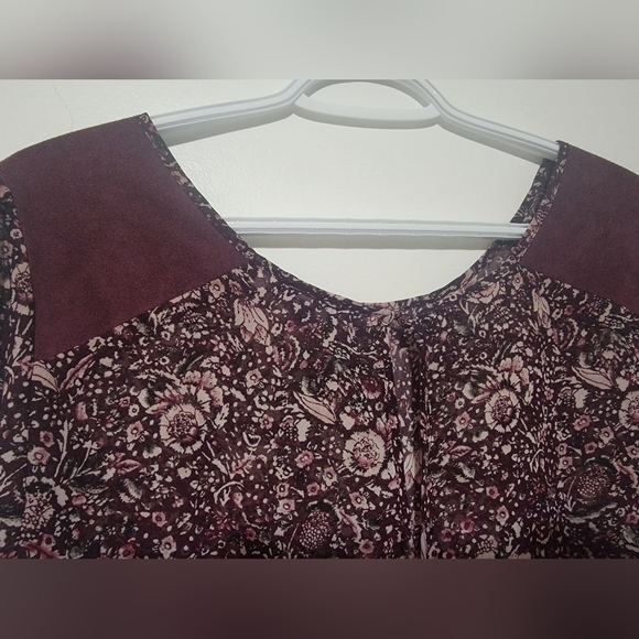 XL Blouse - Picture 6 of 6